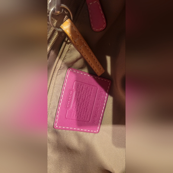 Used Coach - Picture 8 of 8